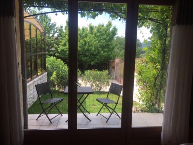 Gite L'Annexe Villelaure Εξωτερικό φωτογραφία